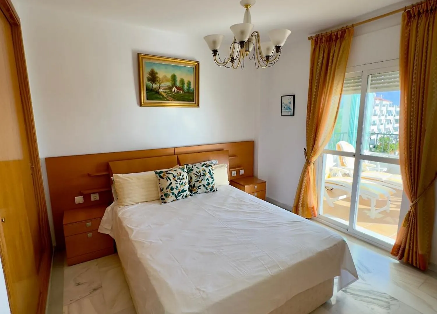 Apartamento Soleado En Miraflores マラガ
