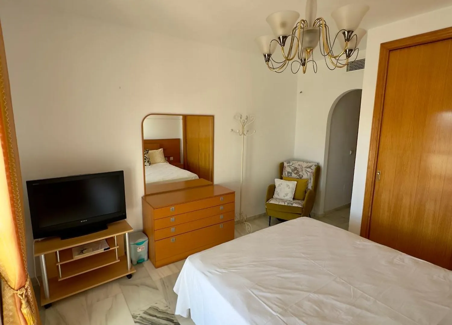Apartamento Soleado En Miraflores Malaga Apartment