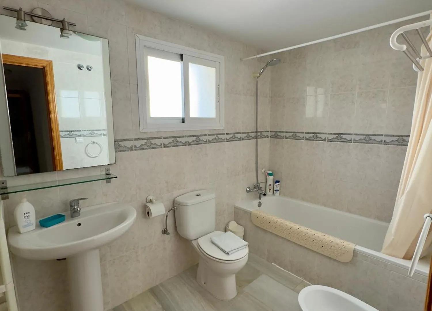 Apartamento Soleado En Miraflores Malaga 0*,  Spain