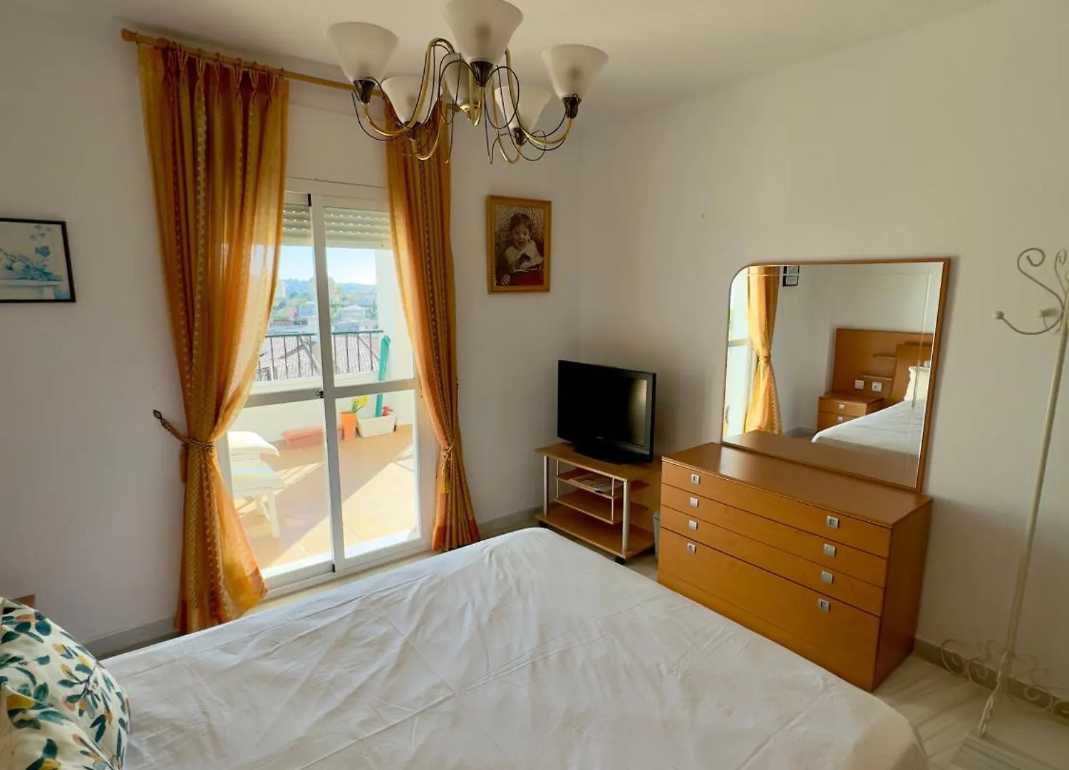 Apartamento Soleado En Miraflores Malaga Apartment